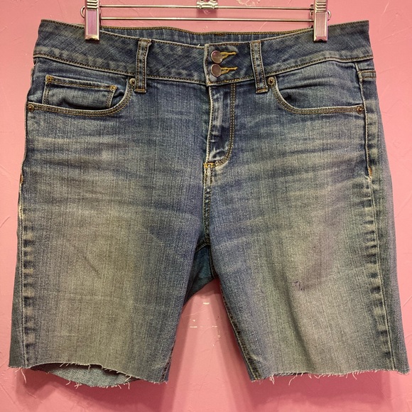 🥰 VS Hipster Size 10 Cutoff Shorts 🩳 - Picture 1 of 10